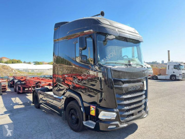 Traktor DAF XG 530