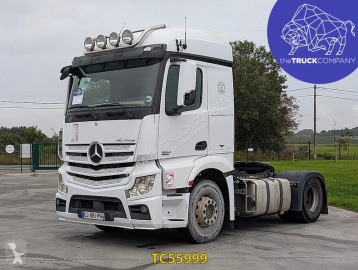 Traktor Mercedes