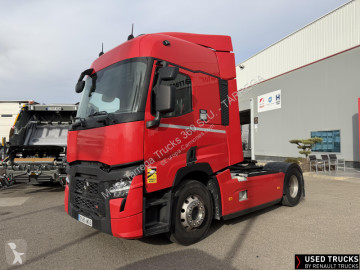 Cabeza tractora productos peligrosos / ADR Renault