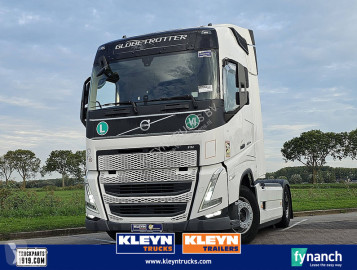 Cabeza tractora Volvo