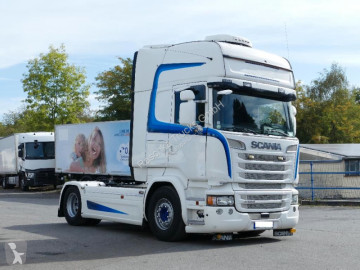 Cabeza tractora Scania