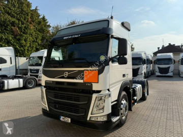 Cabeza tractora Volvo