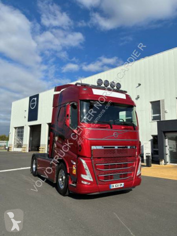 Cabeza tractora Volvo