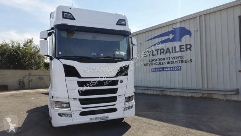 Cabeza tractora Scania