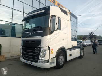 Cabeza tractora Volvo