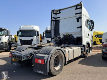 جرار Iveco