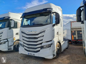 Ciągnik siodłowy Iveco