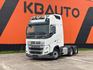 Тягач Volvo