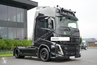 جرار Volvo