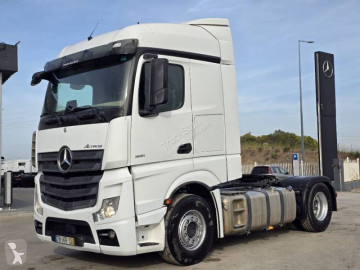 Mercedes tractor unit