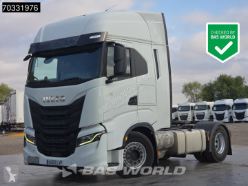 Tracteur produits dangereux / adr Iveco