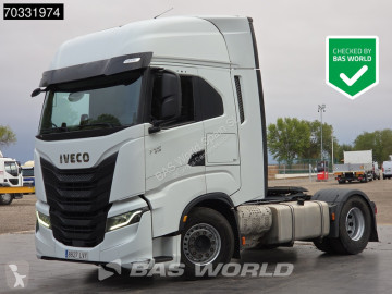 Tracteur produits dangereux / adr Iveco