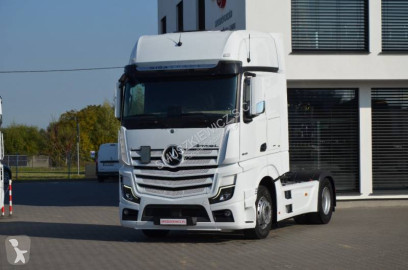 Tracteur Mercedes