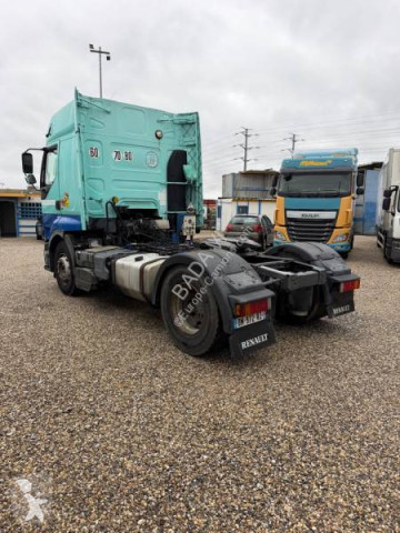 Tracteur Renault