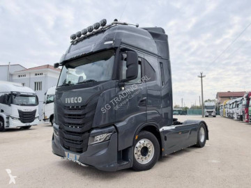 Iveco tractor unit