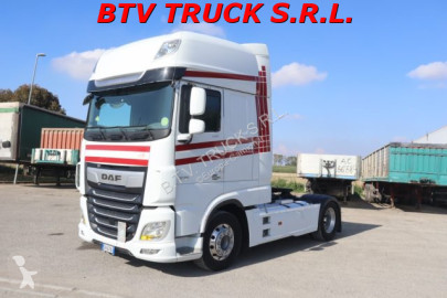 DAF XF XF tractor unit