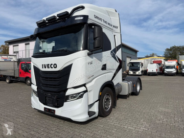 Tracteur Iveco