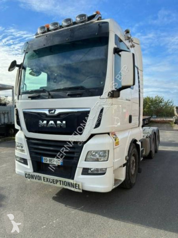 MAN exceptional transport tractor unit