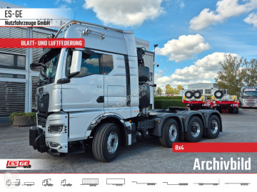 New MAN exceptional transport tractor unit