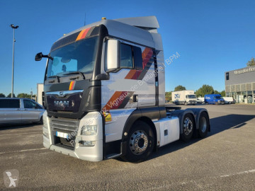 Tracteur convoi exceptionnel MAN