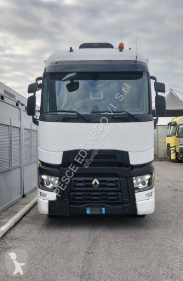 Tracteur produits dangereux / adr Renault