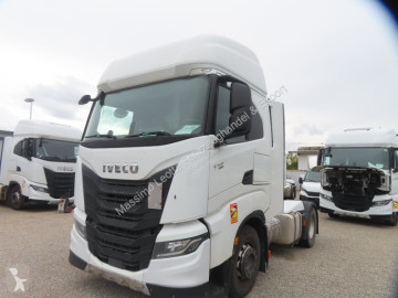 Iveco S-Way 490 Intarder FZ.17 tractor unit