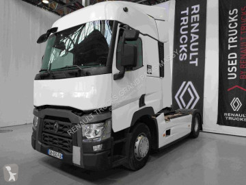 RenaultT-Series520