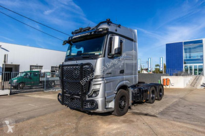 Tracteur Mercedes
