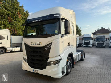 IvecoS-WAY490