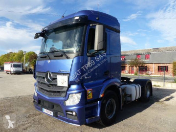 Mercedes tractor unit