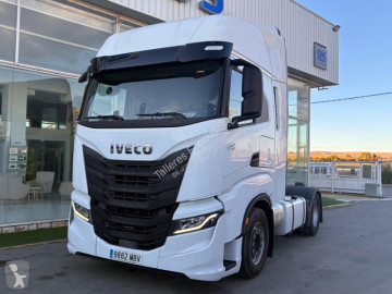 Tracteur Iveco