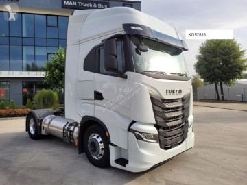 Iveco tractor unit
