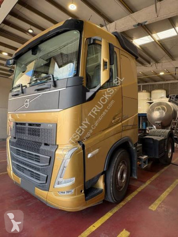 Tracteur produits dangereux / adr Volvo