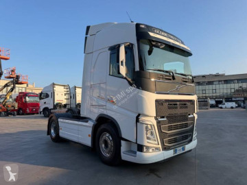 Volvo FH 500 Globetrotter tractor unit
