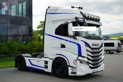 Tracteur Iveco
