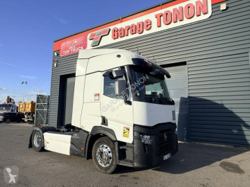 Renault hazardous materials / ADR tractor unit