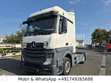 Mercedes tractor unit