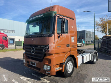 Mercedes tractor unit