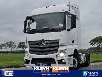 Mercedes tractor unit