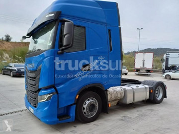 Iveco S-WAY AS440S46T/P tractor unit