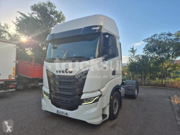 Iveco S-WAY AS440S49T/P tractor unit