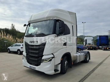 Iveco S-WAY AS440S49T/P tractor unit