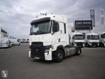 Renault T520 HIGH SLEEPER CAB EVO tractor unit