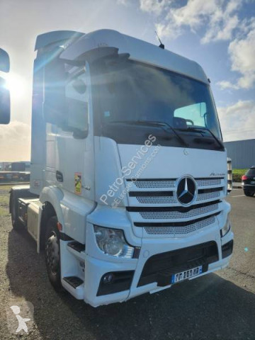 Mercedes tractor unit
