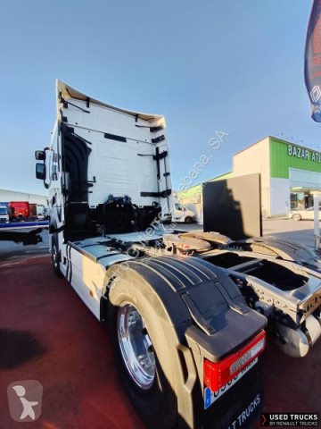 Renault hazardous materials / ADR tractor unit