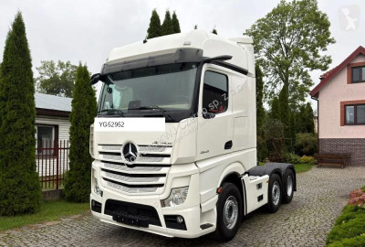 Mercedes