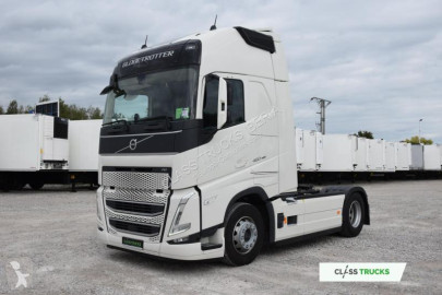 Volvo F6 FH 460 Globetrotter XL i-Save Side Skirts tractor unit