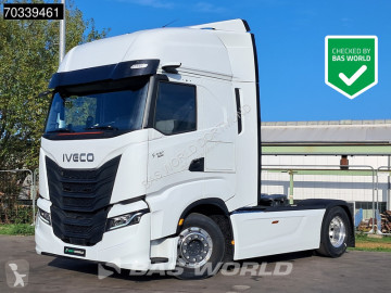 New Iveco tractor unit