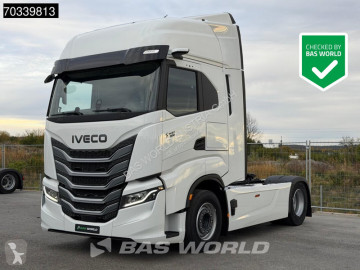 New Iveco tractor unit
