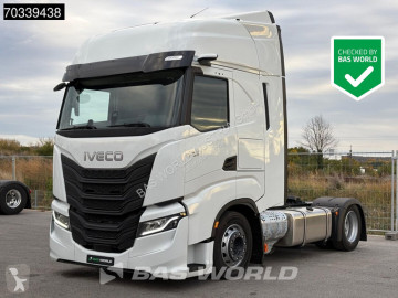 New Iveco tractor unit